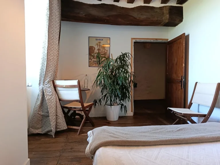 vue de la deuxième chambre de cette hébergement de charme à Puy-de-Serre, dans le 85